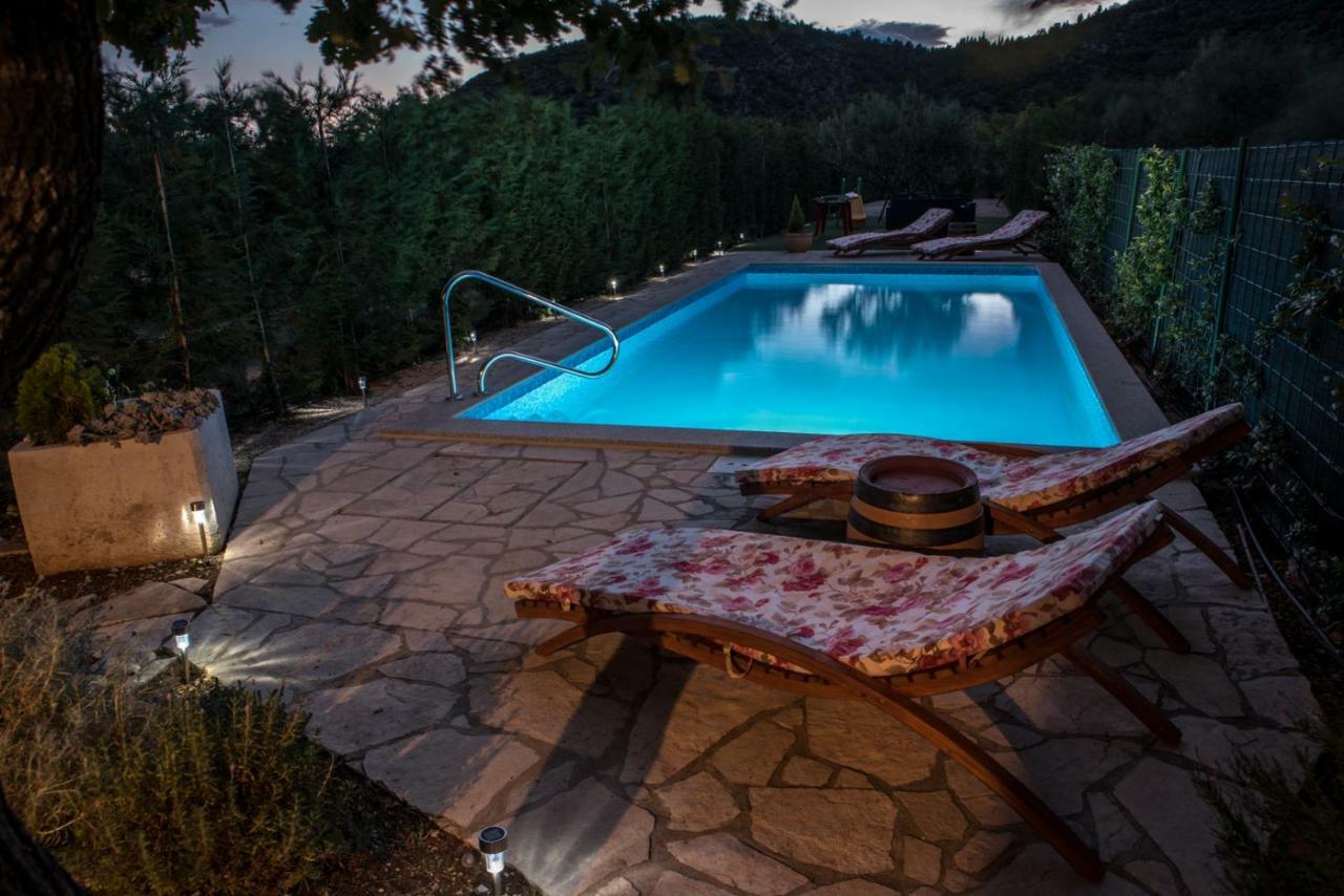 Holiday Home Zavala 克勒克 外观 照片