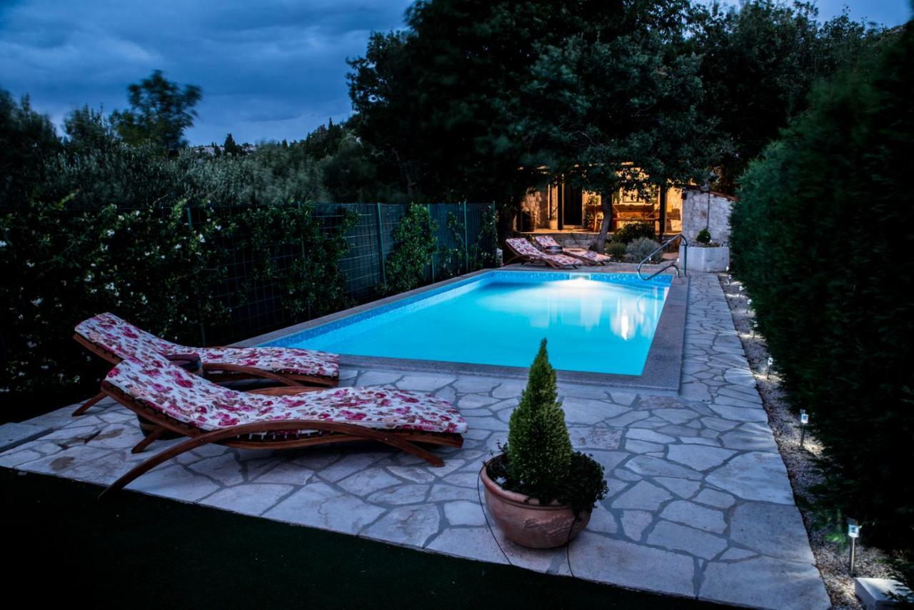 Holiday Home Zavala 克勒克 外观 照片